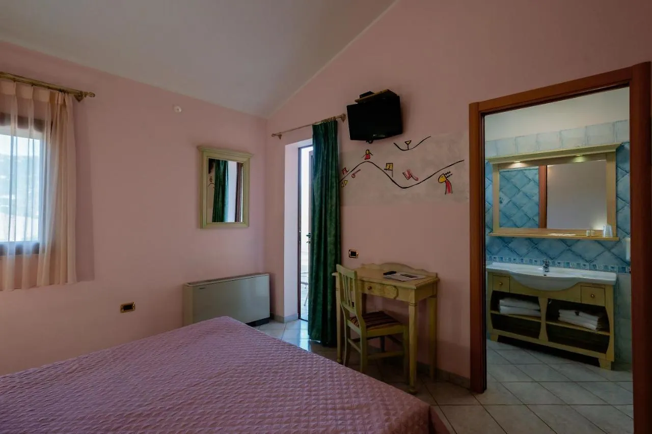 Hotel Solanas Solanas  3*, Solanas (Cagliari) Itália